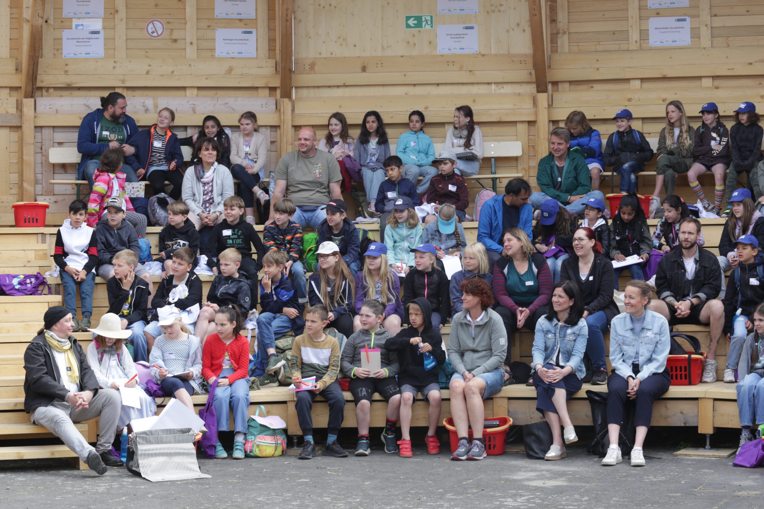 Kinder und Gäste beim Berliner Schüler:innenkongress